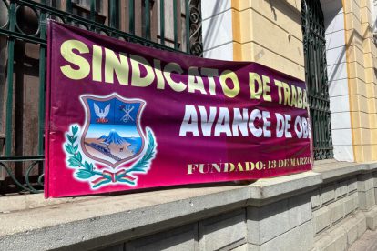 Una pancarta del sindicato de trabajadores