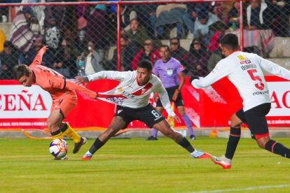 División Profesional 2026, Club Always Ready, Club The Strongest