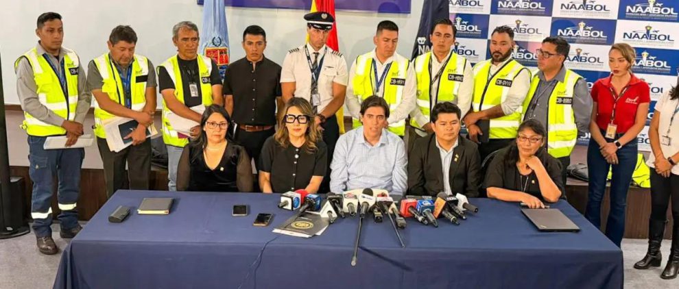El ministro de Obras Públicas, Mauricio Zamora