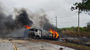 Dos cisternas colisionaron cerca del peaje de Basilio