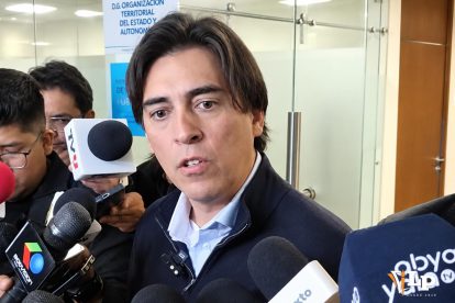 El ministro Zamora en conferencia de prensa