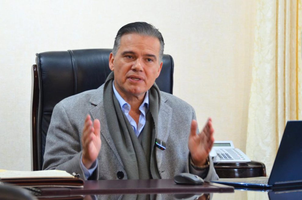El ministro de Defensa en conferencia de prensa