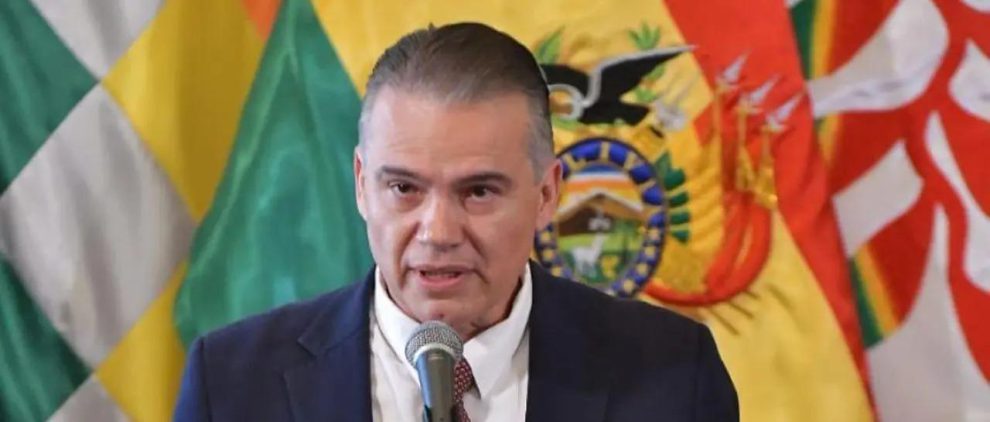 El ministro Justiniano en conferencia de prensa