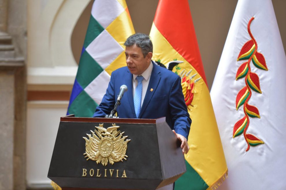 Ávila en una conferencia de prensa